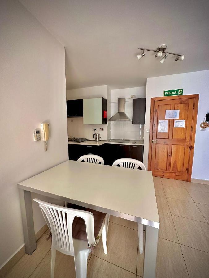 Dhalia - St. Julians Apartment San Ġiljan